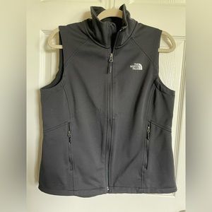 The North Face Ridgewall Black Soft Shell Zipper Vest, Ladies L/G